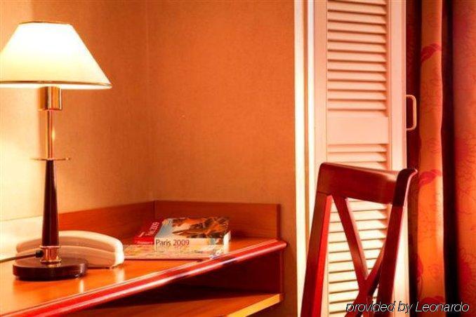Eiffel Villa Garibaldi Paris Ruang foto